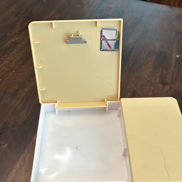 American Girl Desk. - Picture 2 of 5